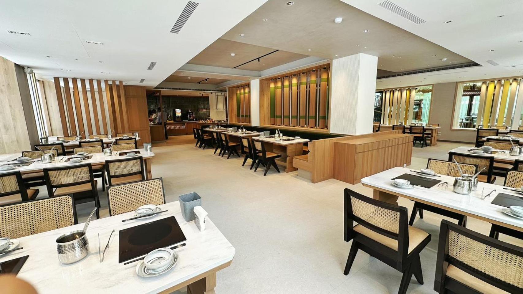 Hotel Royal Chihpin Wenquan Zewnętrze zdjęcie The interior of the restaurant